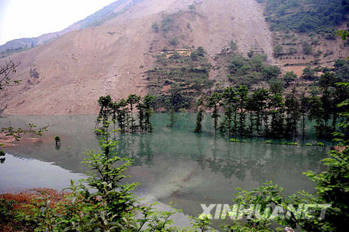 四川地震灾区唐家山