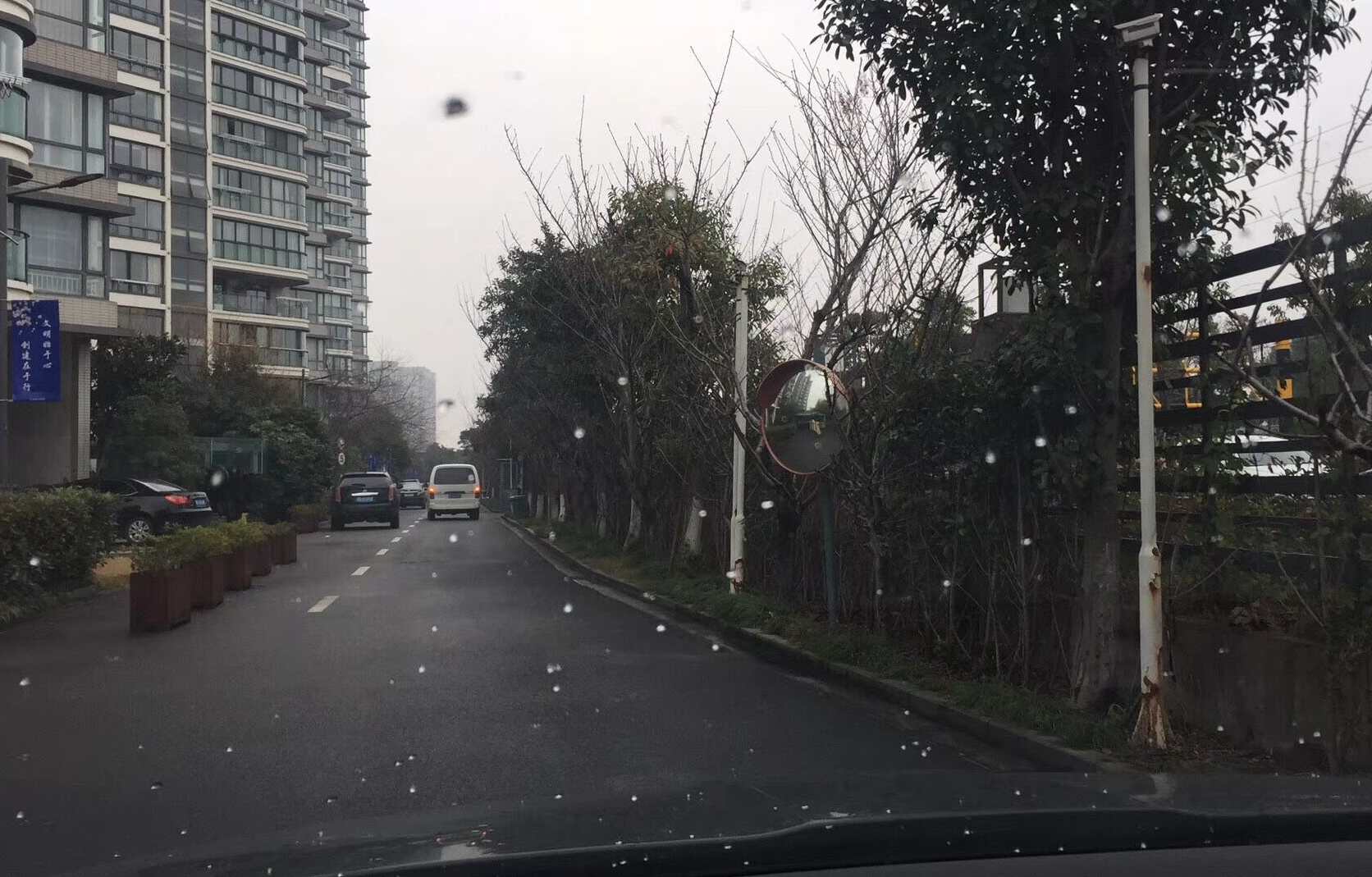 很多网友说宁波今天下雪了 你看见了吗