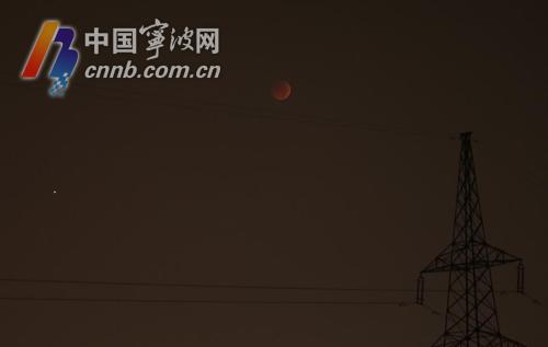 "火星冲日"与月全食彻夜可见