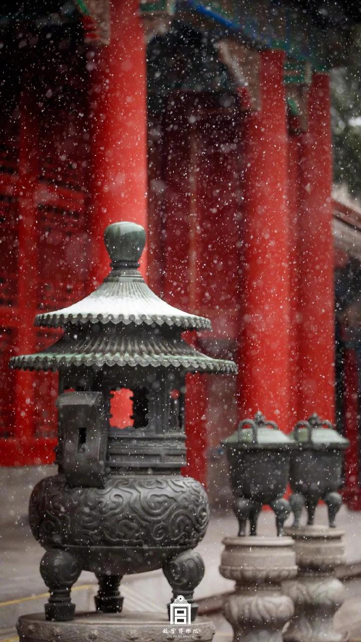 北京初雪!你们等的故宫照片来了
